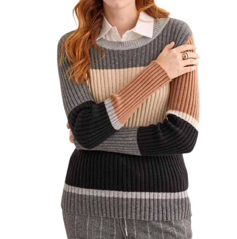 Crew Neck Colorblock Sweater In Charcoal