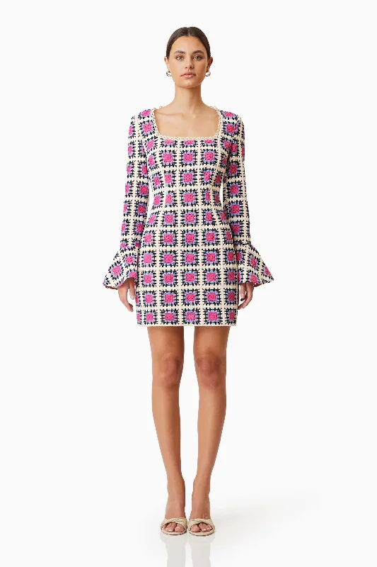 Luna Fitted Long Sleeved Mini Dress In Pink