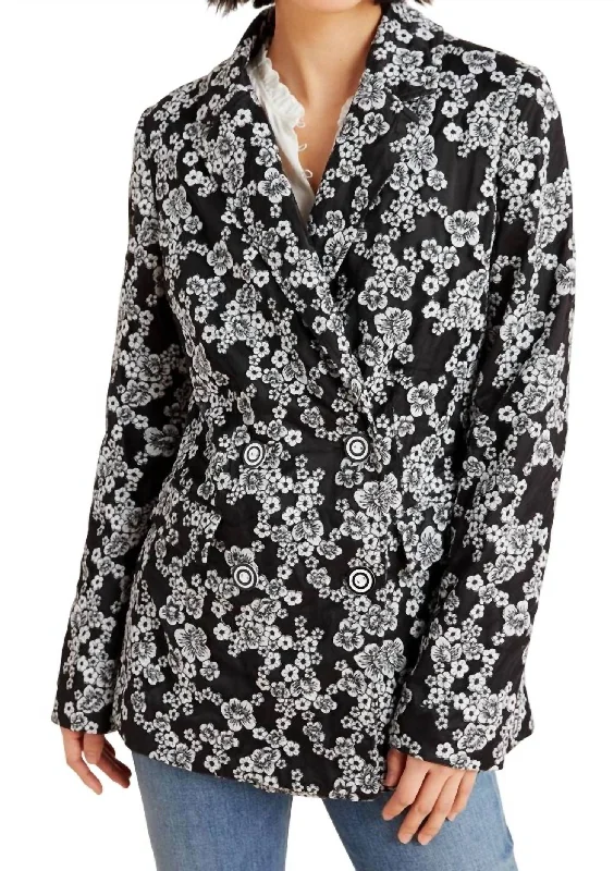 Kylie Floral Blazer In Black